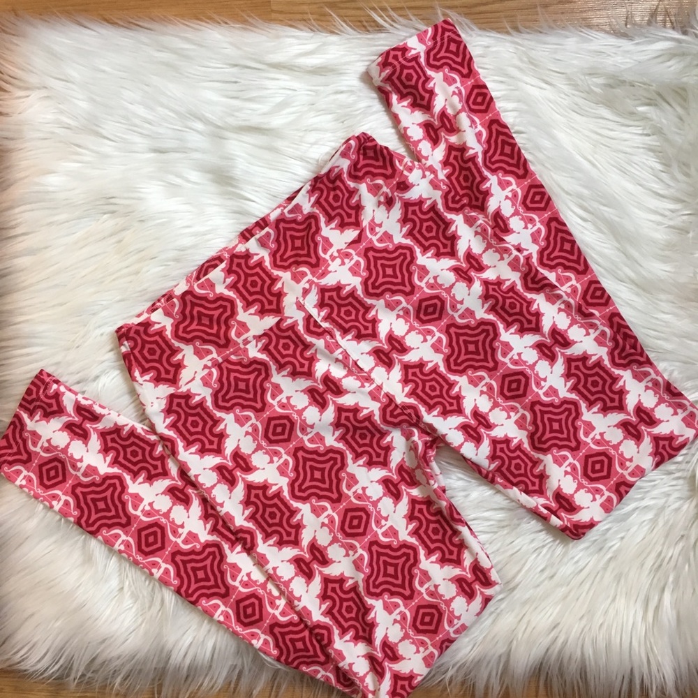 ⭐️LuLaRoe pink and white leggings ⭐️